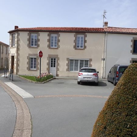 Gite De La Fontaine Marsi Saint-Mars-la-Réorthe Exterior foto